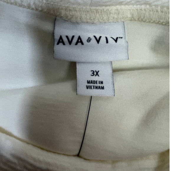 AVA & VIV 3X plus cream color super soft cowl neck pullover sweatshirt NWT B112 - Picture 8 of 9